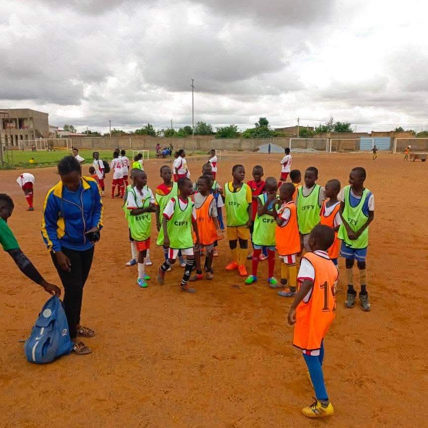 Football féminin : De joueuse à entraineur, le parcours passionnant de Pascaline Sana 2