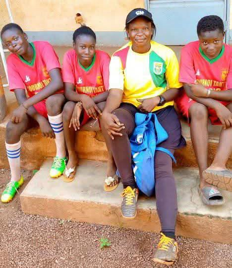 Football féminin : De joueuse à entraineur, le parcours passionnant de Pascaline Sana 5
