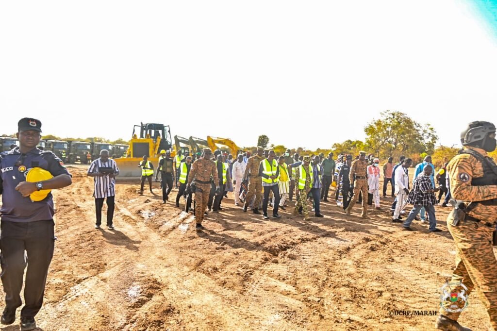 Burkina : Le gouvernement lance le curage de 100 barrages de 12 régions 3