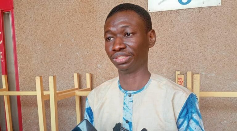 Soutenance Master: Abdallah Diallo obtient la mention Très bien 3 Soutenance Master: Abdallah Diallo obtient la mention Très bien 3