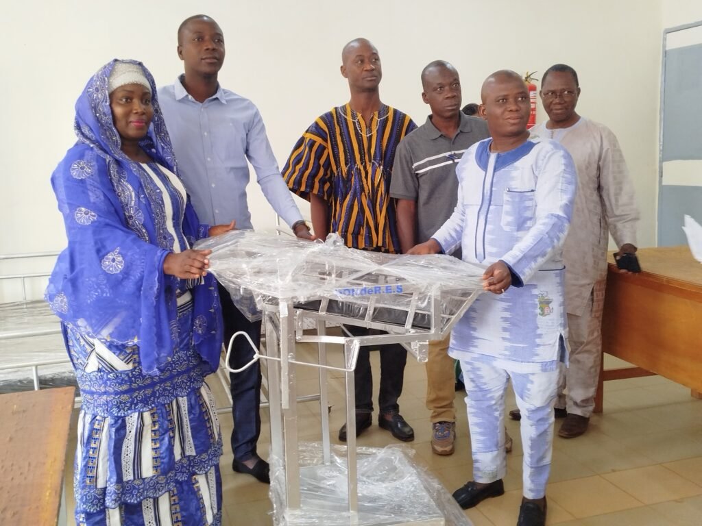 Solidarité : Hélène Natacha dote le CMA de Pissy d’équipements médicaux