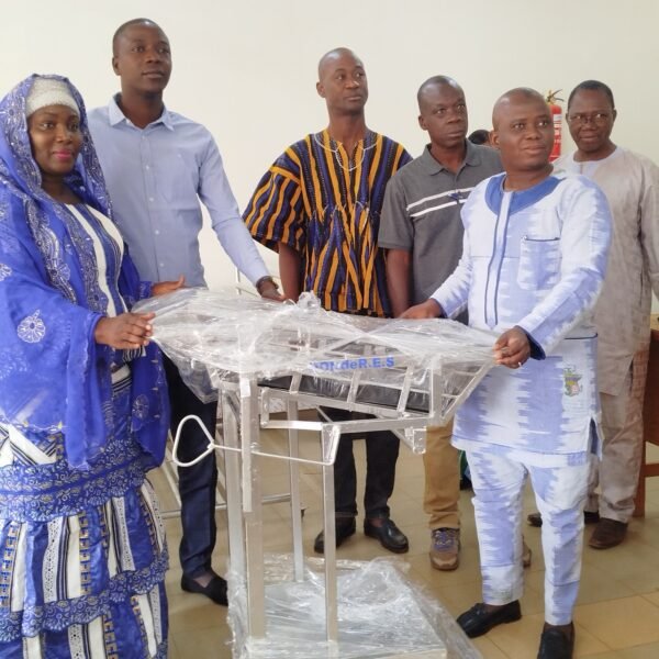 Solidarité : Hélène Natacha dote le CMA de Pissy d’équipements médicaux