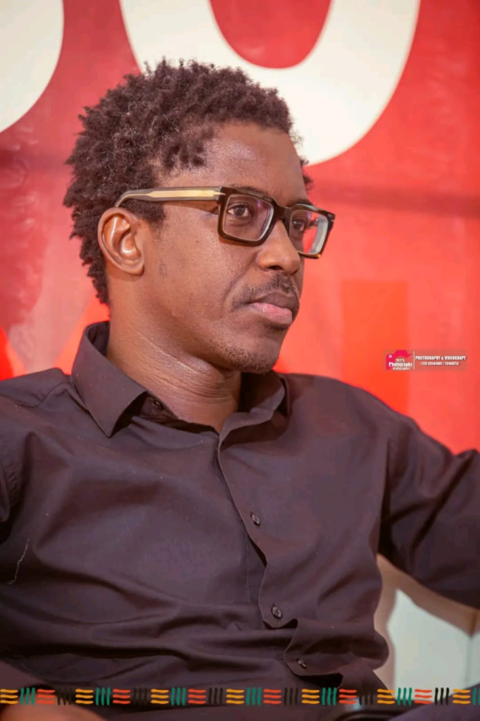« Les artistes n’investissent pas dans leur propre art », Honoré Bambara, promoteur culturel 4 « Les artistes n’investissent pas dans leur propre art », Honoré Bambara, promoteur culturel 4