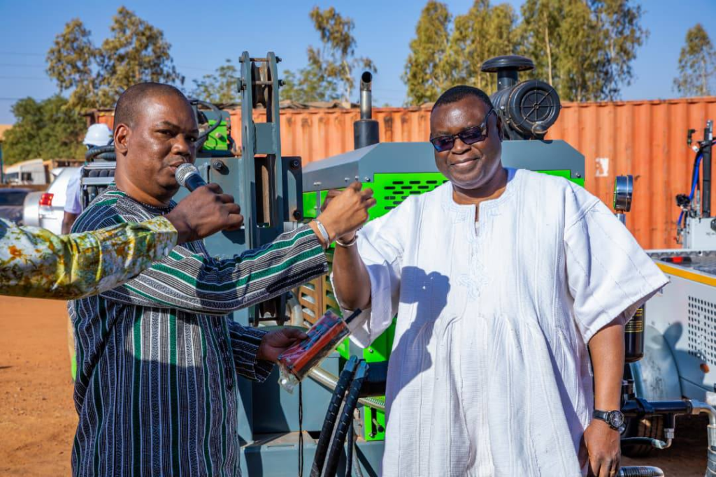 Construction de la Patrie : Le ministère offre du matériel d'une valeur de 2 milliards de FCFA 5