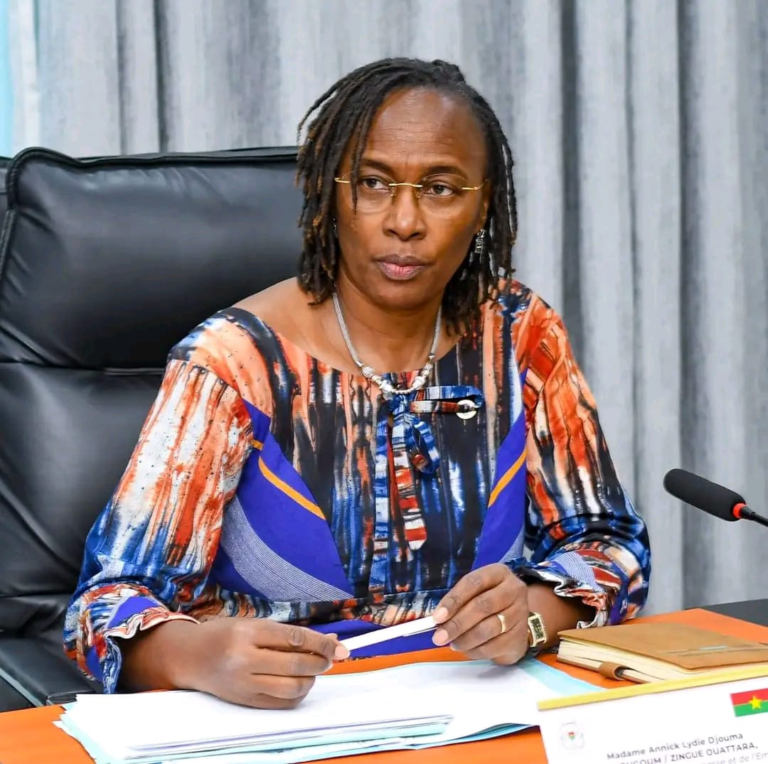 Contrat d’objectifs 2025 : Un taux d’exécution de 90,22 % pour la ministre Annick Pikbougoum 3