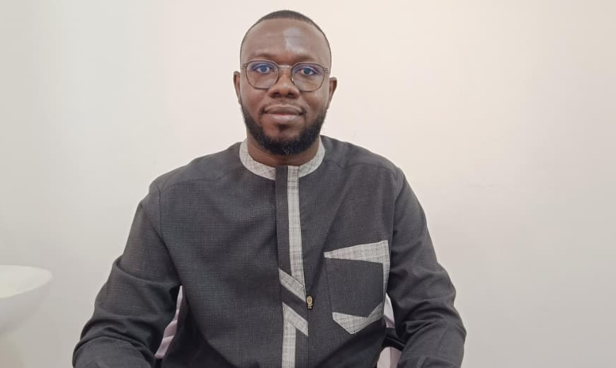 Dr Christian Nezien : Le chirurgien orthopédiste qui a opéré et sauvé plus de 1000 patients