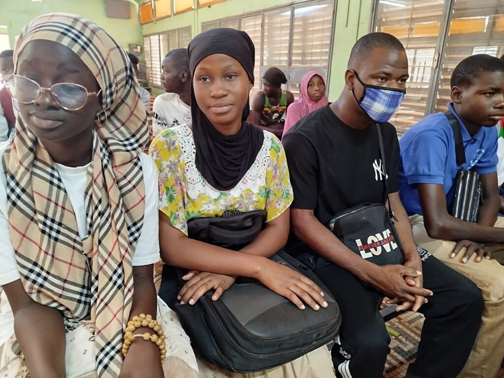 Une centaine d'élèves du Lycée Mixe de Gounghin ont pris part à la rencontre d'échange. 