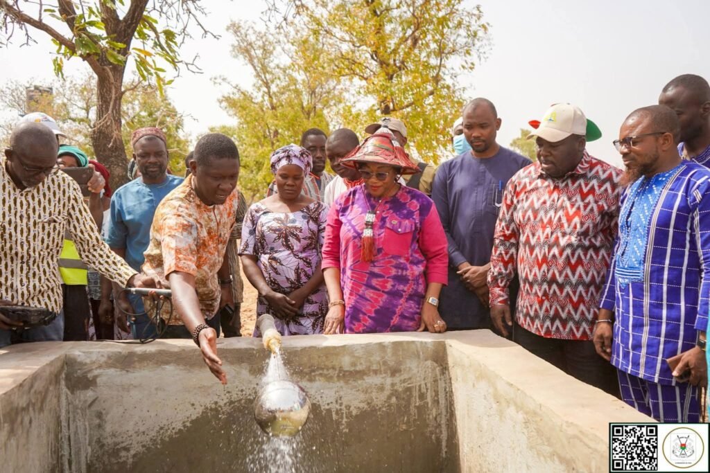 Tiakané : 14 bassins et 52 m³ d’eau pour propulser les femmes vers l’autonomie