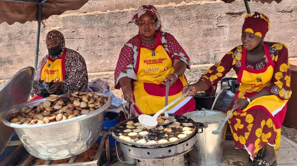 Bobo : Mamou Sanou, une pionnière de la vente de galettes depuis 17 ans