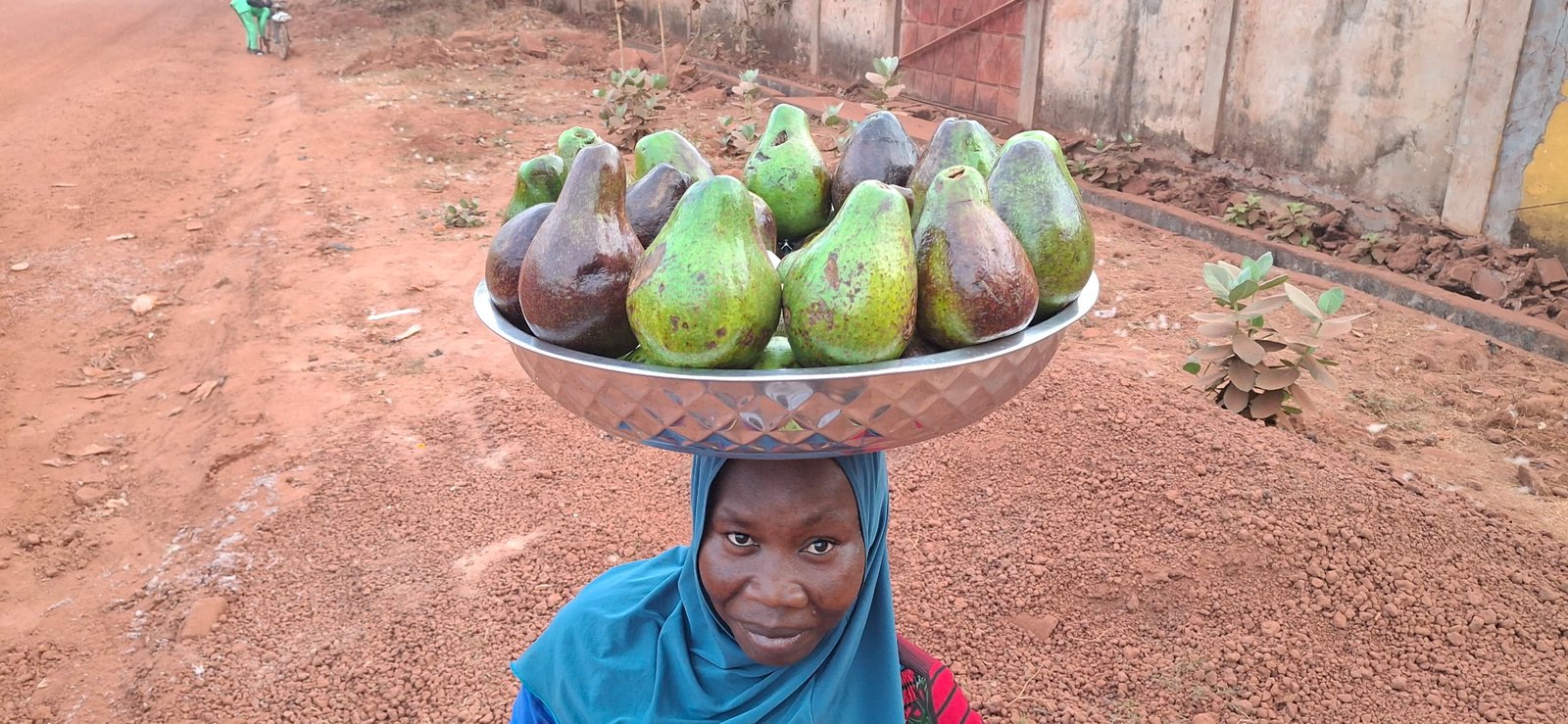 Bobo-Dioulasso : Mariam Koanda, 10 ans de courage dans le commerce d’avocats