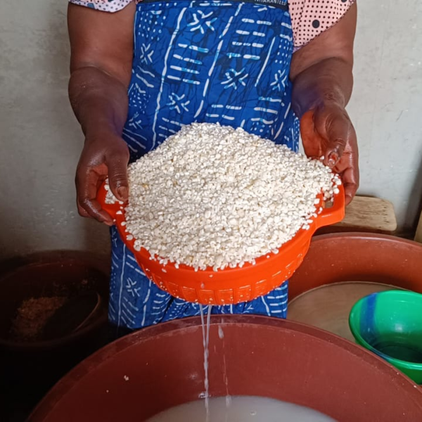 Adjara Djenda : De vendeuse ambulante à entrepreneure prospère de la farine de maïs