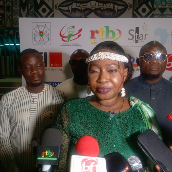 Burkindi Diaspora Tours act 1: Alima Ouédraogo aux côtés des Burkinabè vivant en Chine