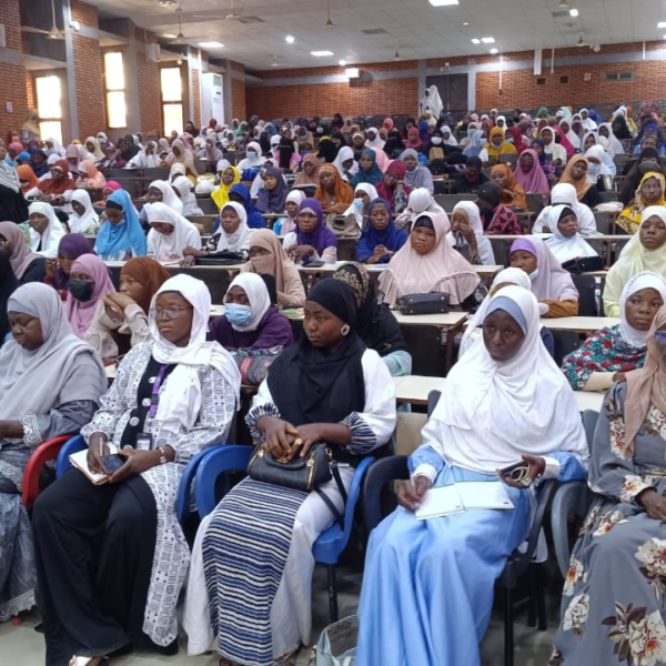 « On pense souvent que la femme musulmane doit être illettrée et soumise », Zarata Zida
