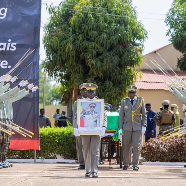 Obsèques nationales du Général Sadio Camara à Bamako : Un hommage militaire et régional solennel