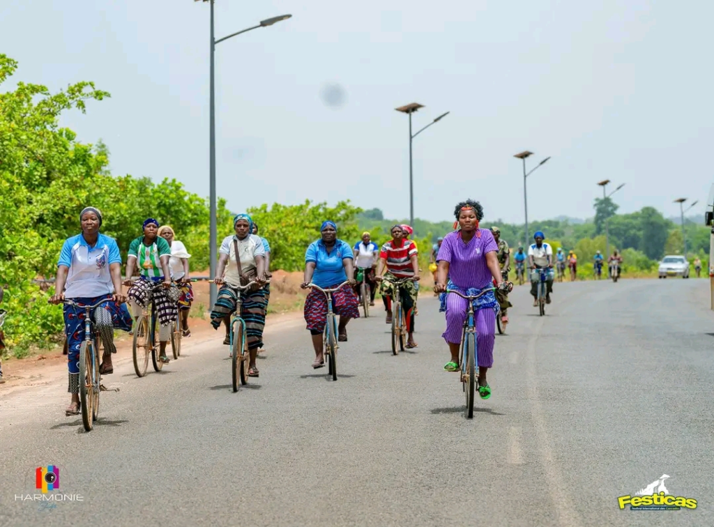 FESTICAS 2 : Les femmes de Sindou à l’honneur à travers une course cycliste