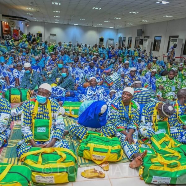 Vol inaugural Hadj 2026 : 341 pèlerins burkinabè en route pour Médine