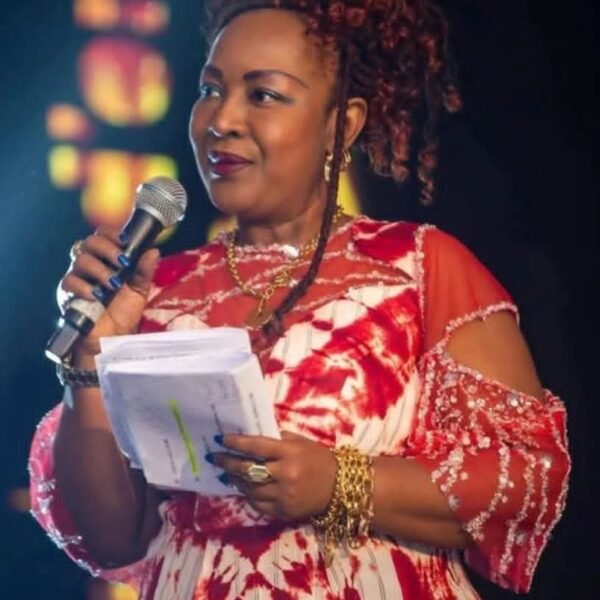 #Hommage_à Ursula Maguy Leslie Amissaranata OKA, une icône de micro burkinabè