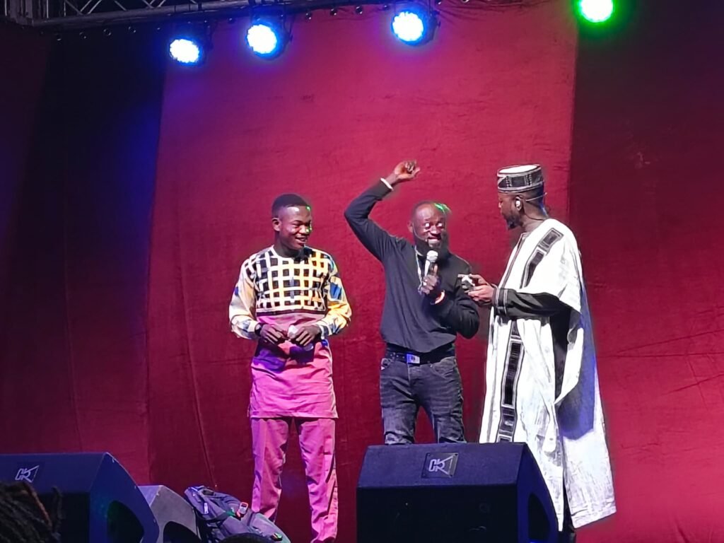 Humour en mooré : L’Intellectuel réussit son pari à Ouagadougou et prévoie une tournée dans d’autres zones du Burkina