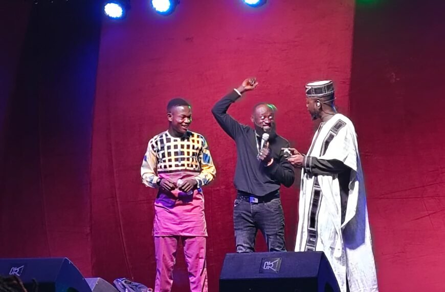 Humour en mooré : L’Intellectuel réussit son pari à Ouagadougou et prévoie une tournée dans d’autres zones du Burkina
